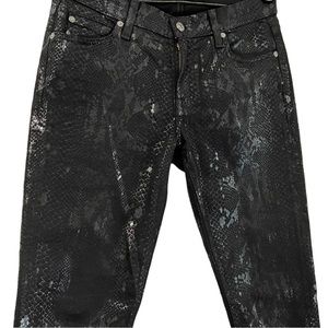 7 For All Mankind Black Snake Skin The Skinny Jeans Size 26